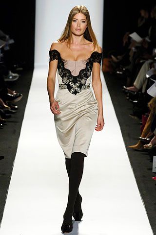 Carolina Herrera F/W 06 Look 129