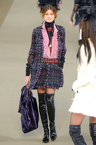 Chanel F/W 06 Look 17
