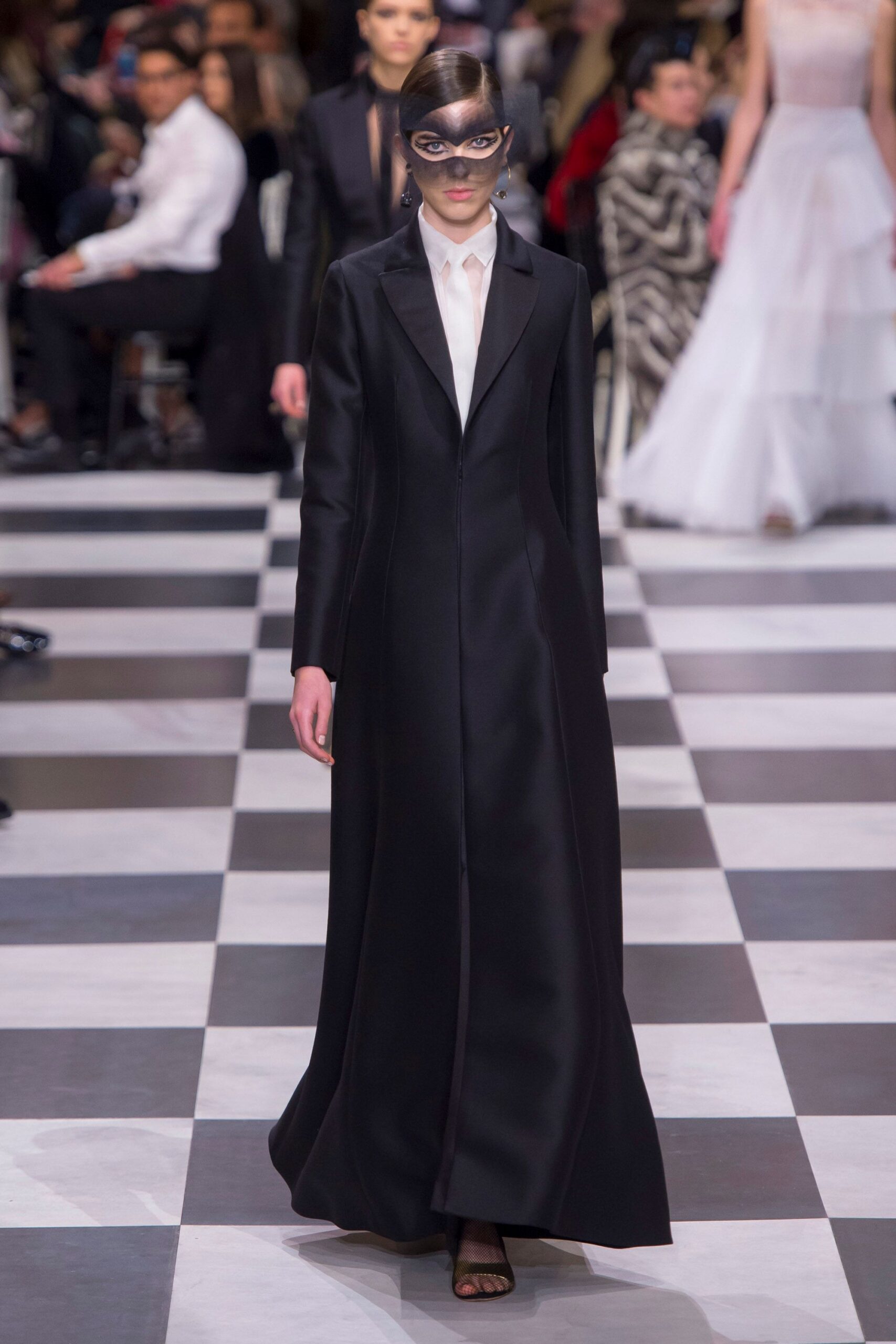 Christian Dior S/S 18 Couture Look 943