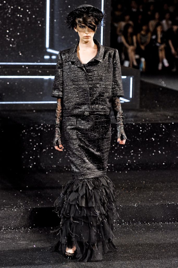 Chanel F/W 11 Couture Look 330