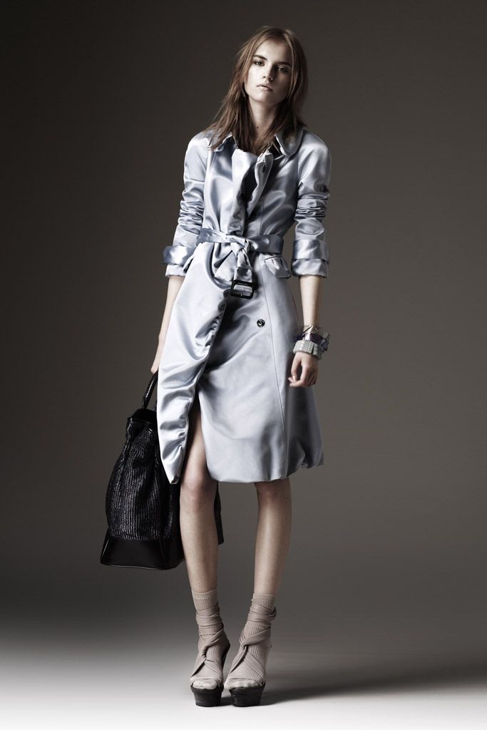 Burberry Resort 10 Look 1