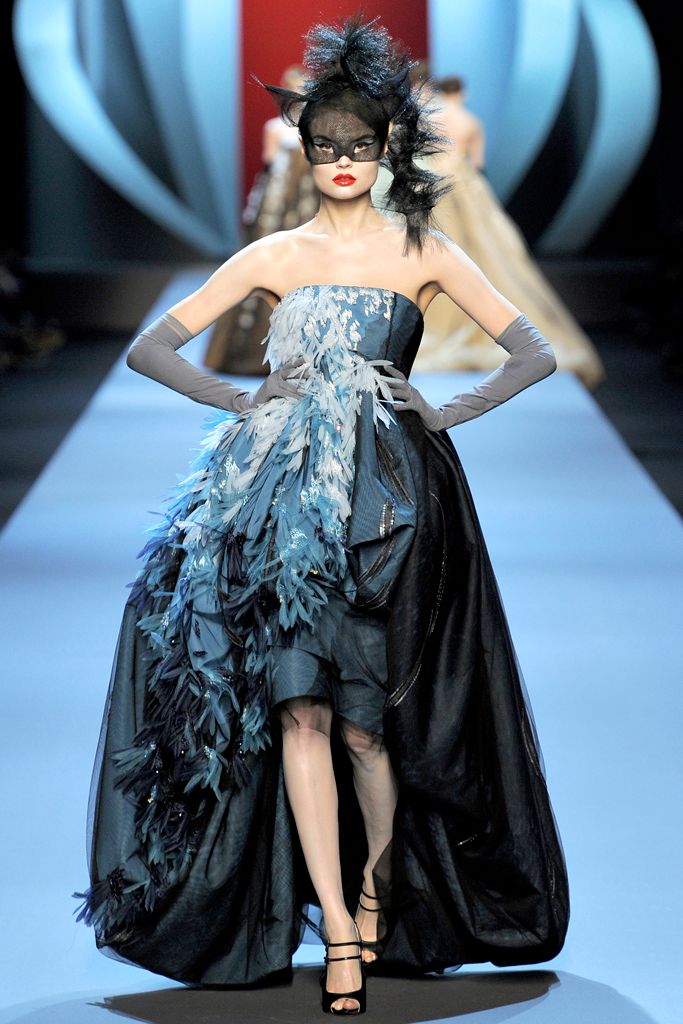 Christian Dior S/S 11 Couture Look 158