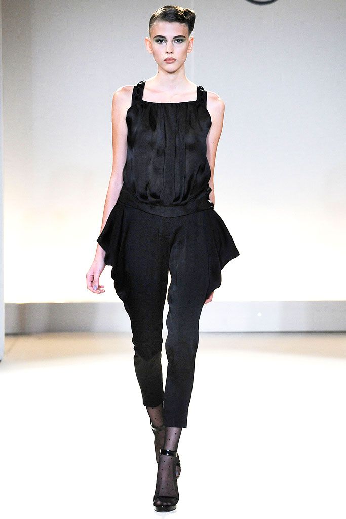 Collette Dinnigan S/S 10 Look 43