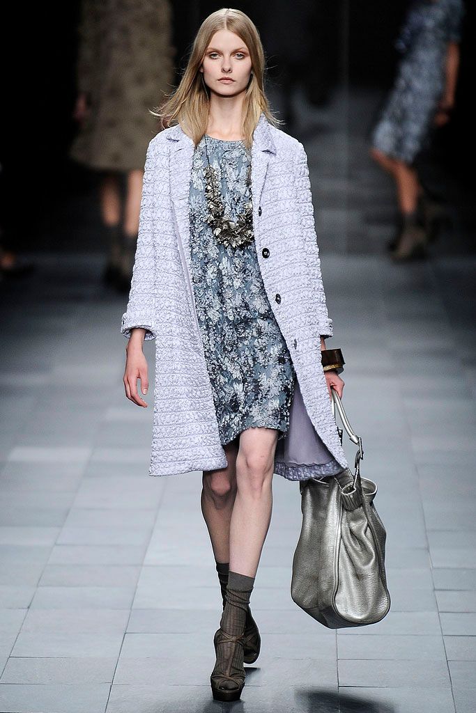 Burberry S/S 09 Look 216