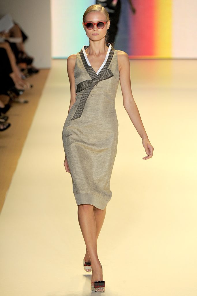 Carolina Herrera S/S 11 Look 114