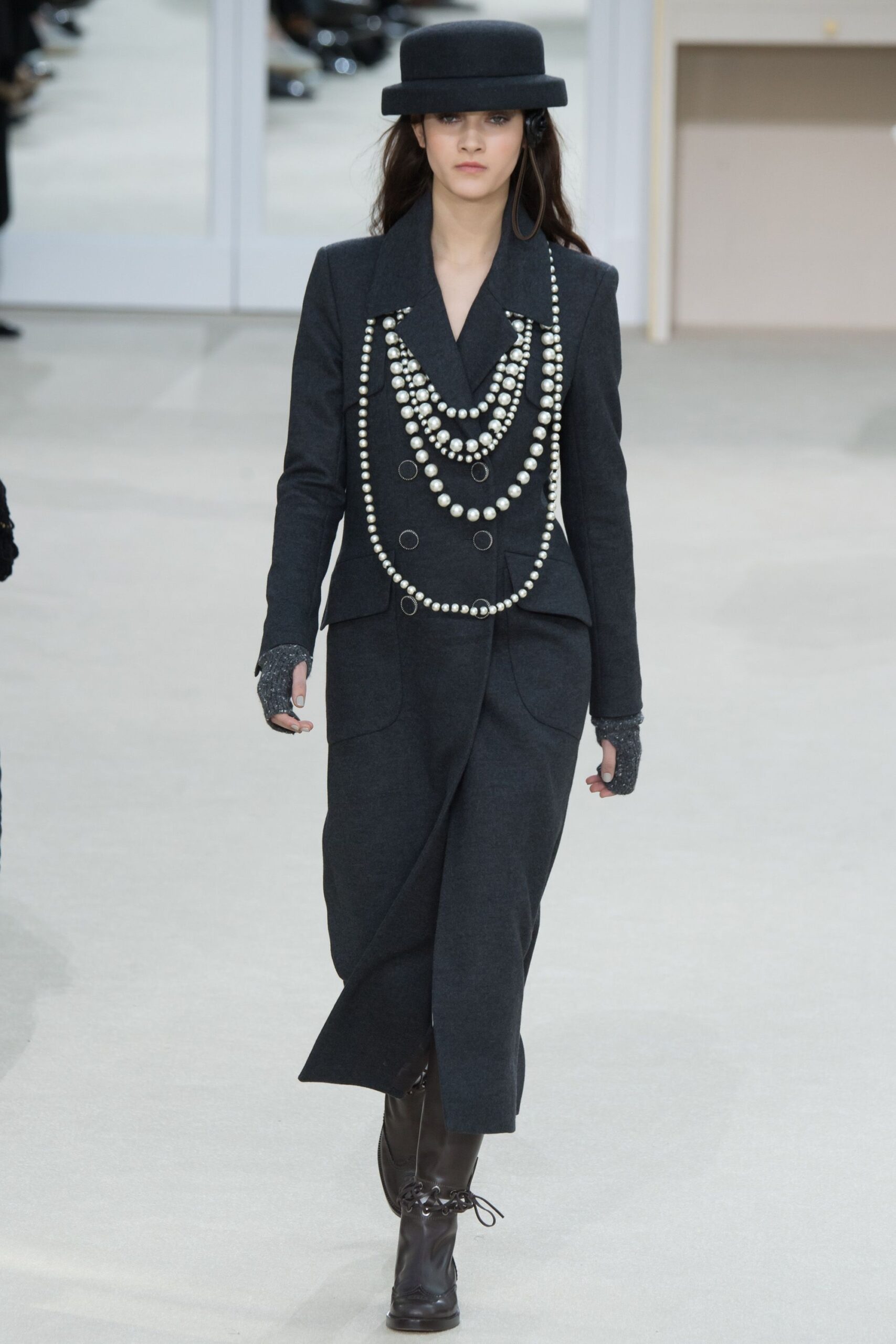 Chanel F/W 16 Look 458