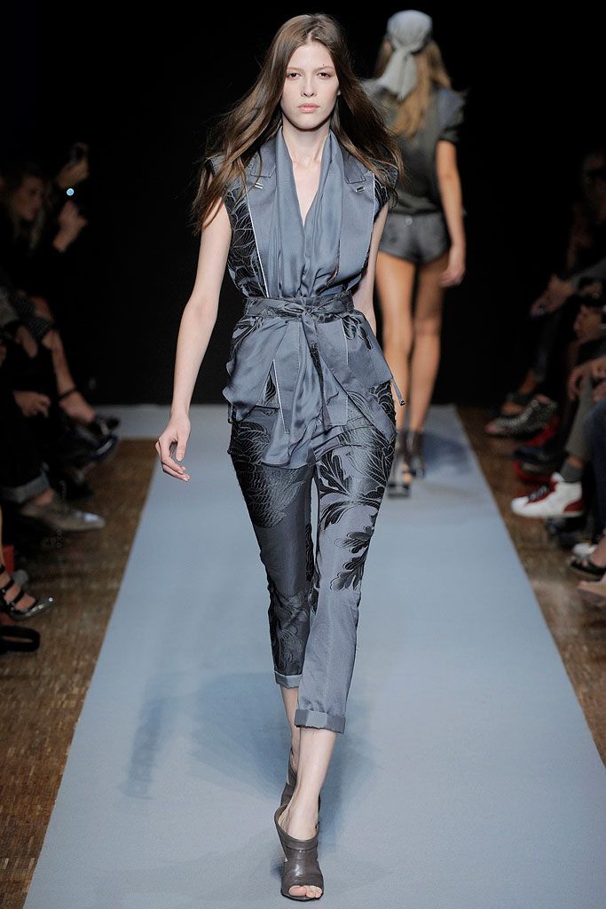Costume National S/S 10 Look 29