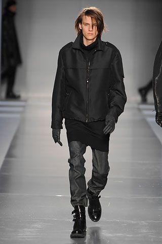 Costume National F/W 07 Menswear Look 68