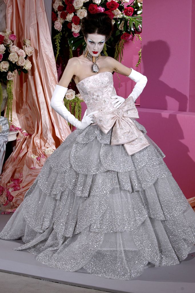 Christian Dior S/S 10 Couture Look 221