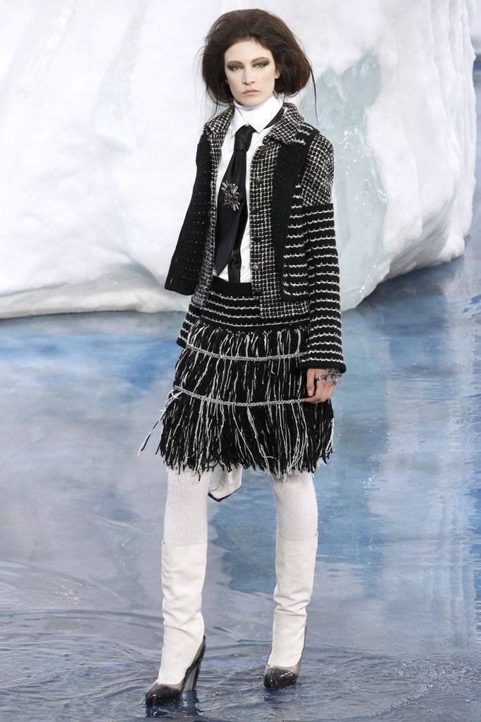 Chanel F/W 10 Look 268