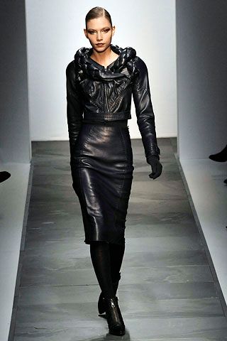 Daks by Giles Deacon Fall 2008 Ready-to-Wear