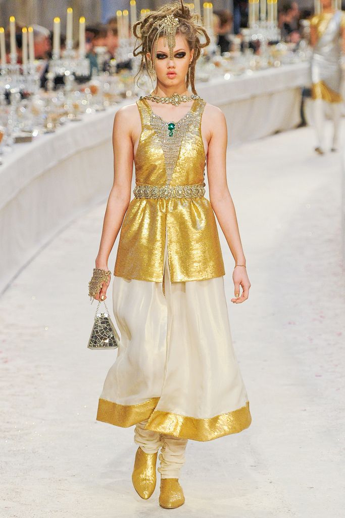 Chanel F/W 12 Look 427