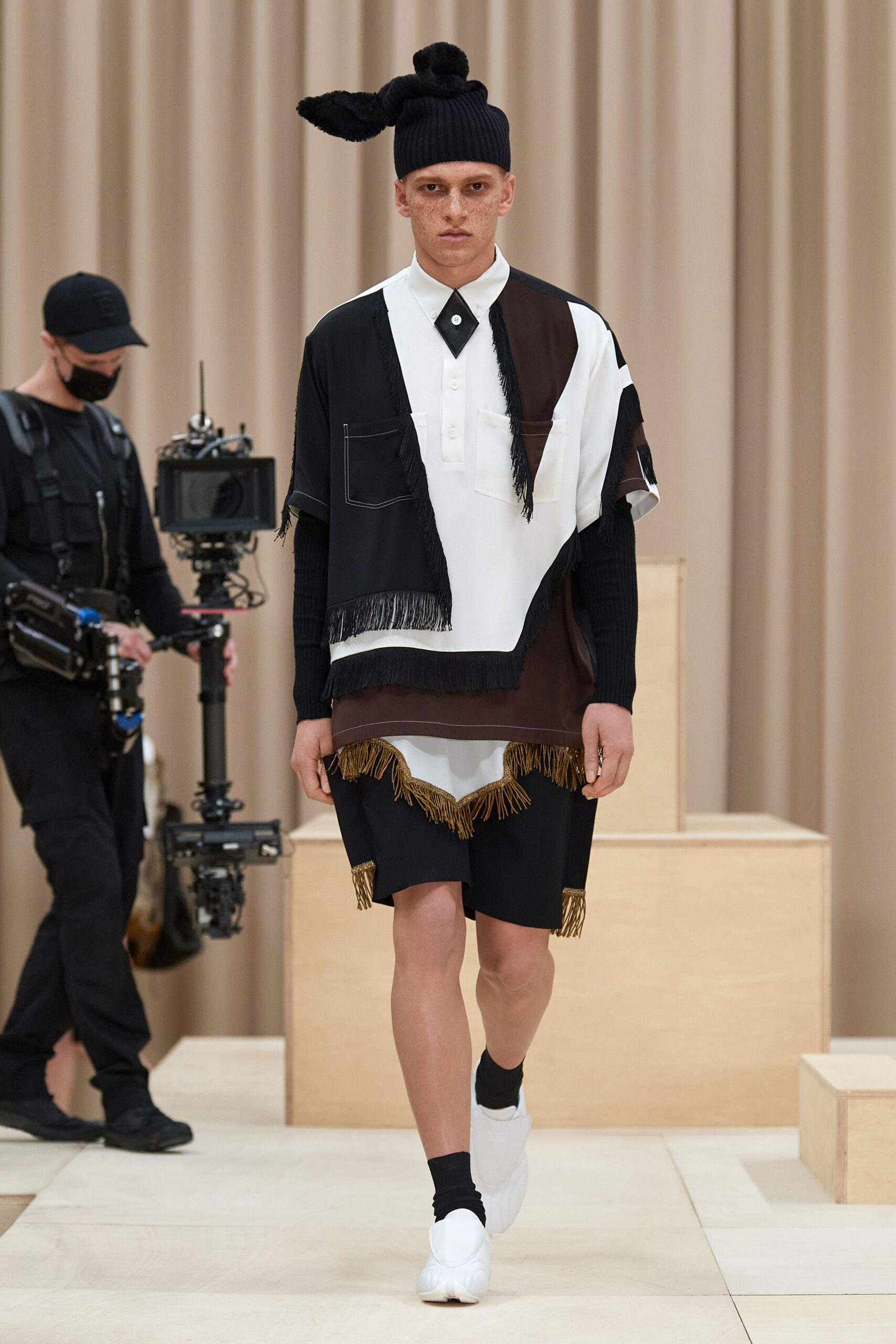 Burberry F/W 21 Menswear Look 158