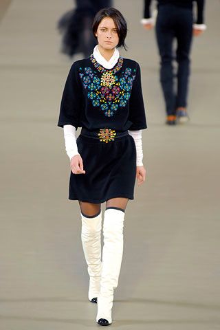 Chanel F/W 06 Look 266