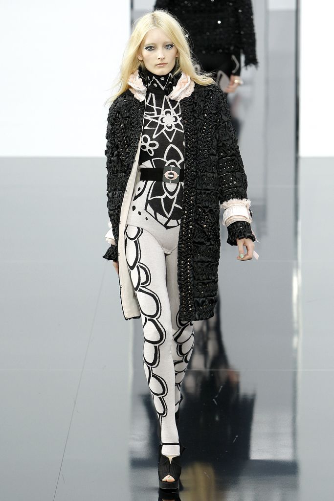 Chanel F/W 09 Look 230