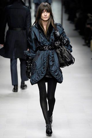 Burberry F/W 07 Look 104