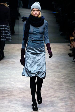 Burberry F/W 06 Look 177