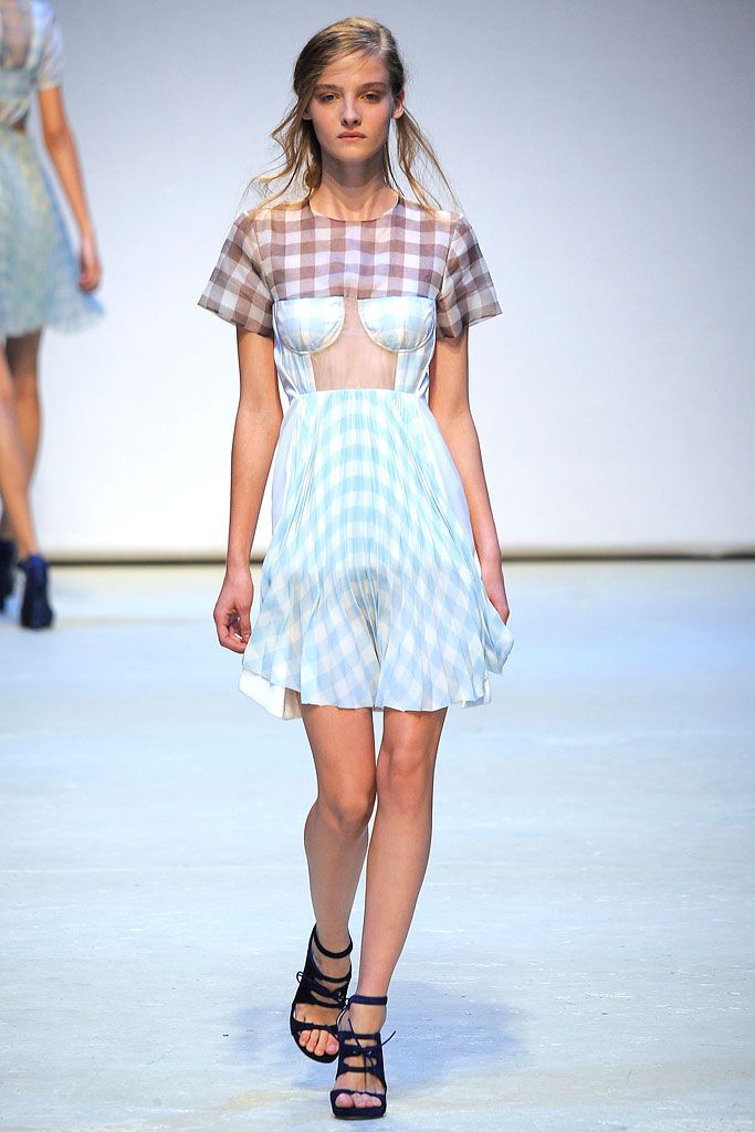 Christopher Kane S/S 10 Look 117