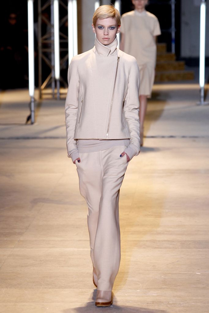 Cacharel F/W 11 Look 82