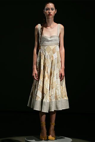 beige unknown sleeveless spaghetti-strap printed pleated flowing midi-dress