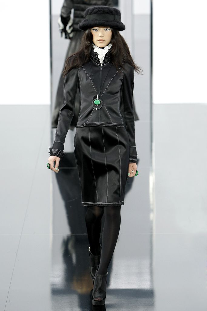 Chanel F/W 09 Look 267