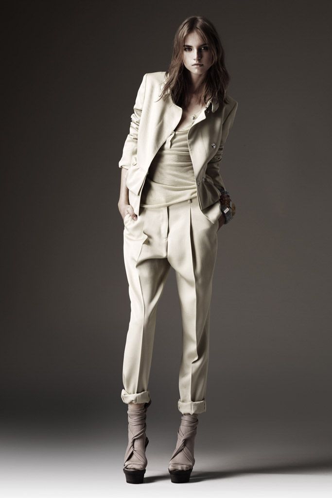 Burberry Resort 10 Look 135