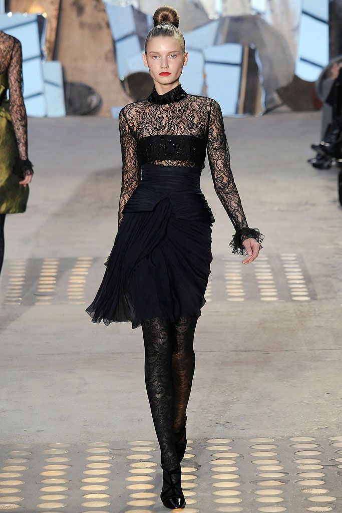 Christian Lacroix F/W 09 Look 360
