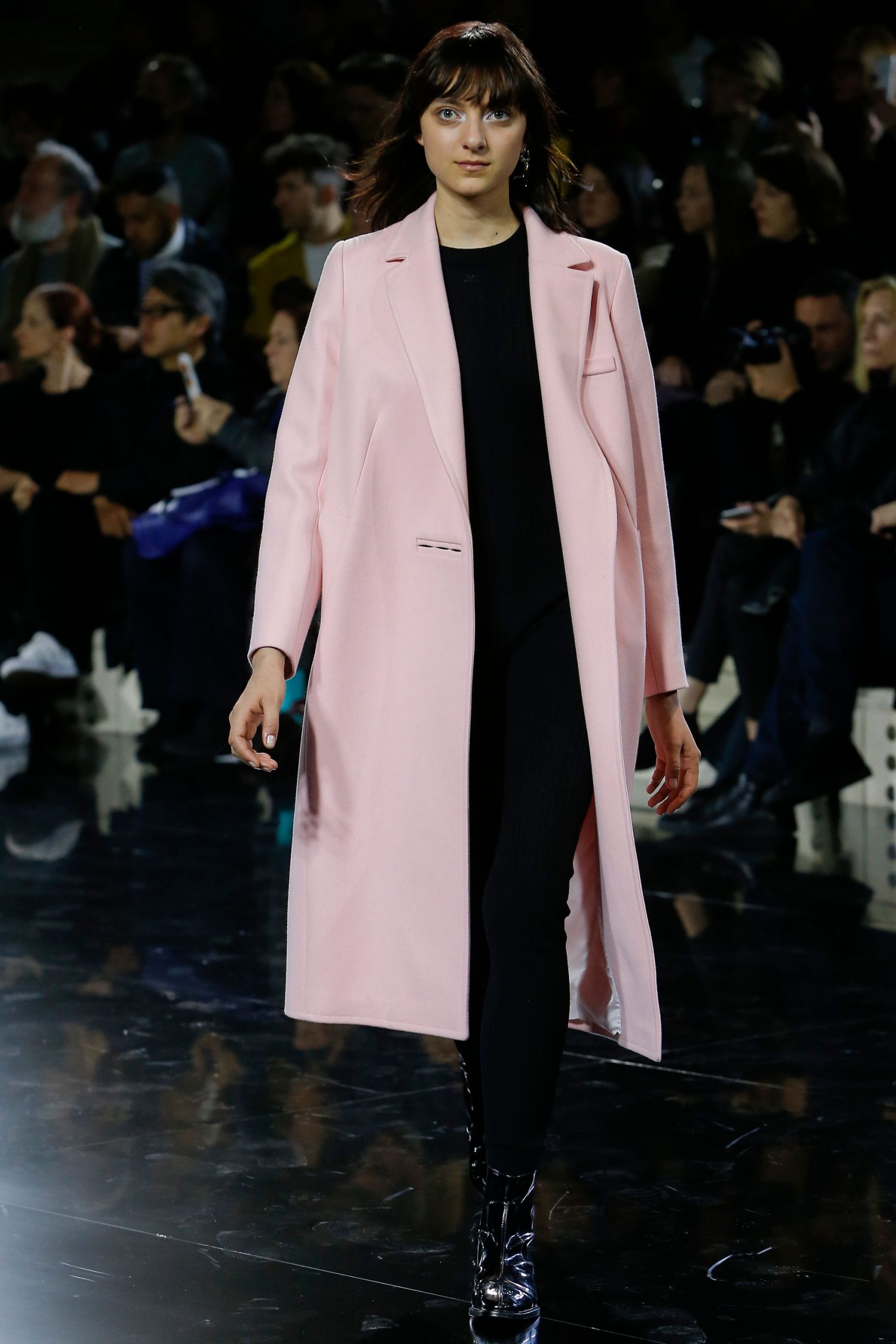 Courrèges F/W 16 Look 13