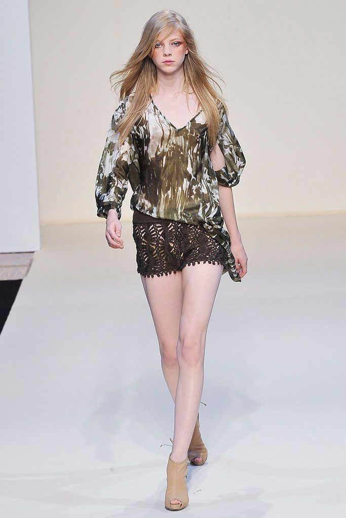Collette Dinnigan S/S 09 Look 44