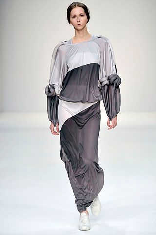 Central Saint Martins M.A. F/W 08 Look 209