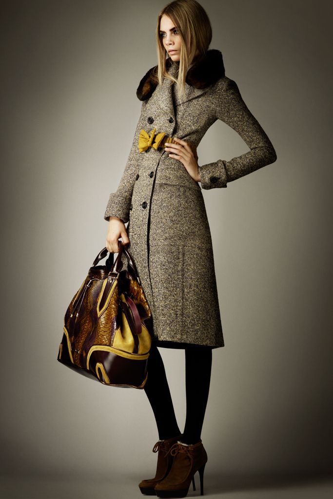 Burberry F/W 12 Look 61
