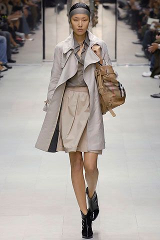 Burberry S/S 07 Look 123