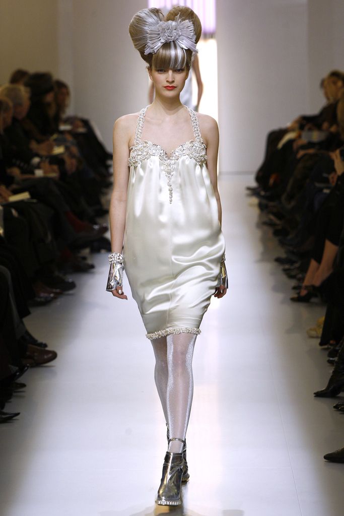 Chanel S/S 10 Couture Look 251