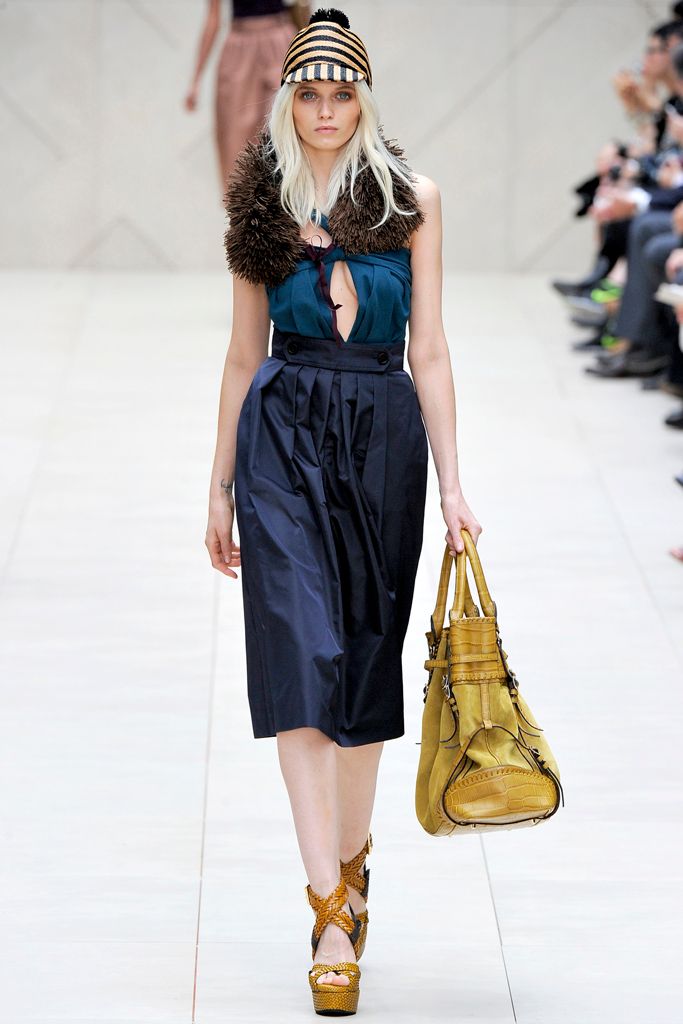 Burberry S/S 12 Look 194
