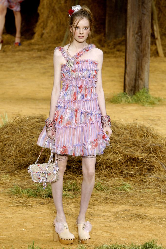 Chanel S/S 10 Look 301