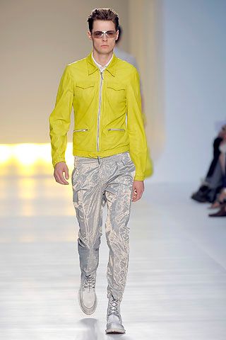 Costume National S/S 09 Menswear Look 33