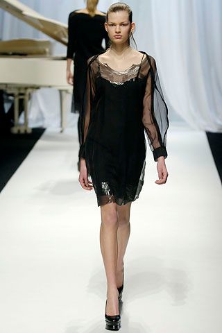 Chalayan F/W 06 Look 81
