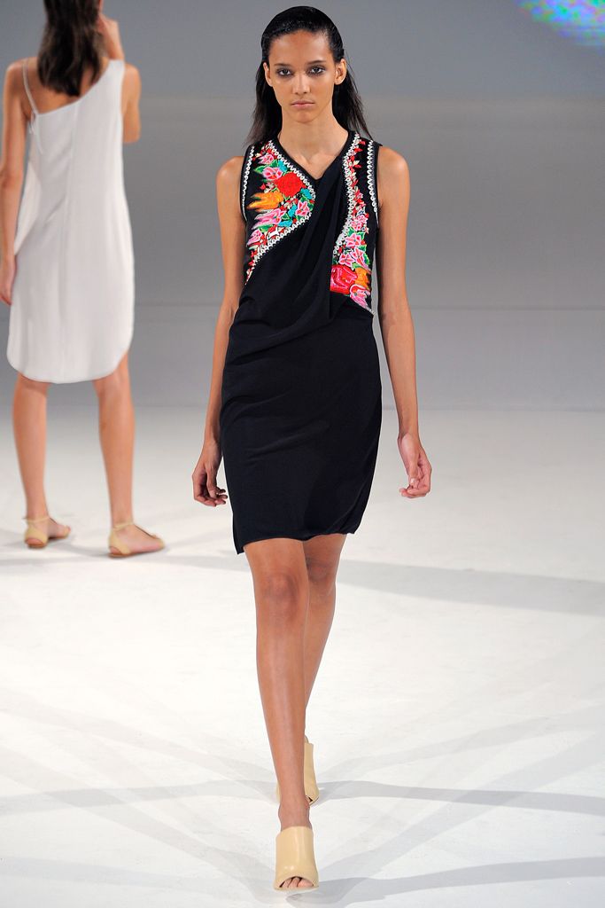 Chalayan S/S 12 Look 291
