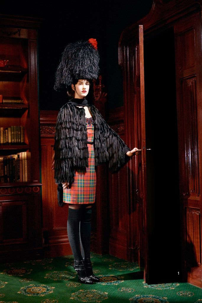 Christian Dior F/W 11 Look 1