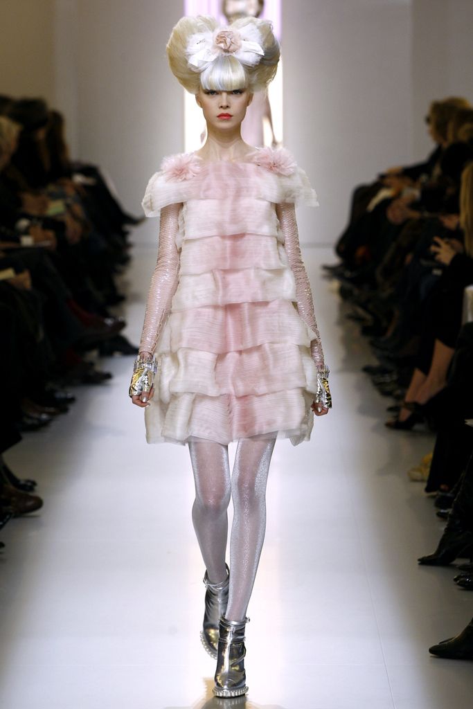Chanel S/S 10 Couture Look 187