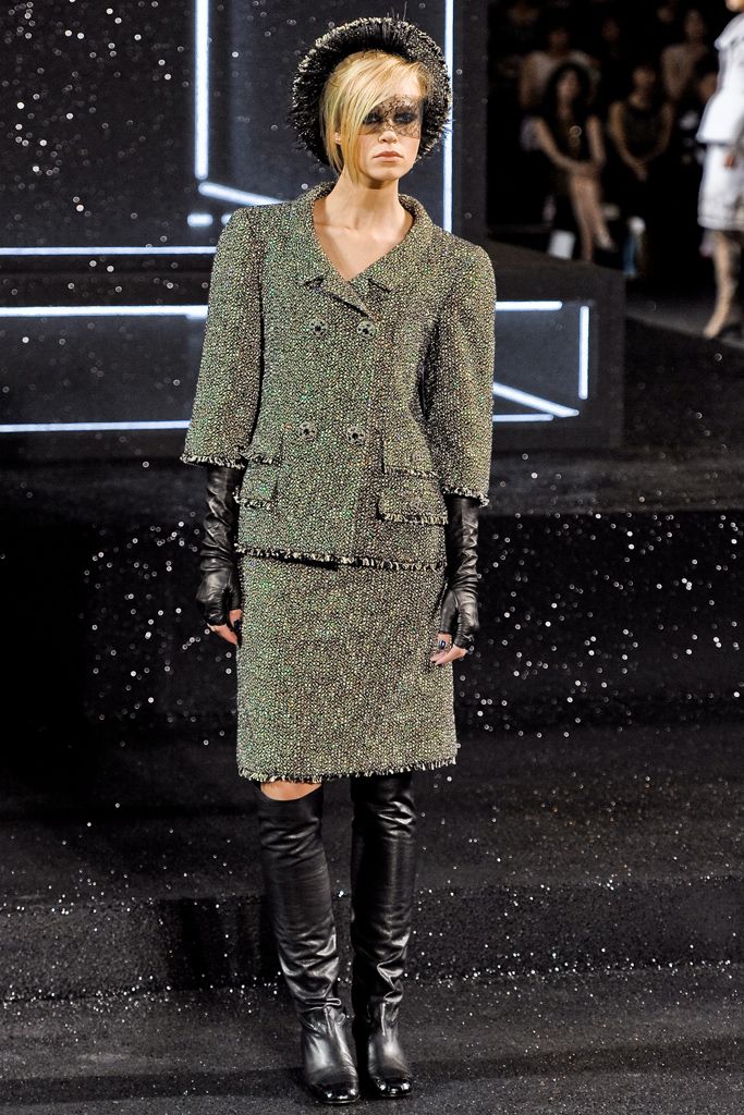 Chanel F/W 11 Couture Look 102