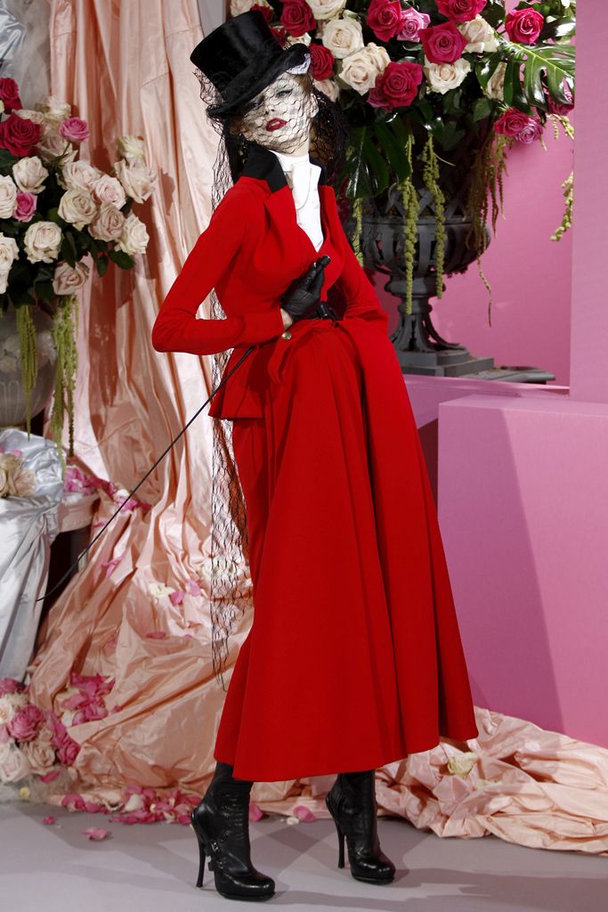 Christian Dior S/S 10 Couture Look 38
