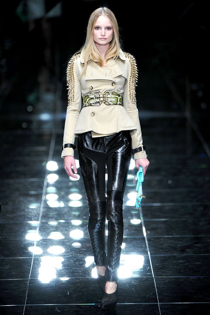 Burberry S/S 11 Look 133