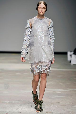 Christopher Kane F/W 08 Look 120