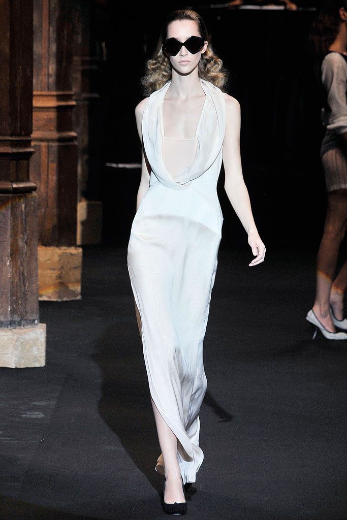 Chalayan S/S 10 Look 194