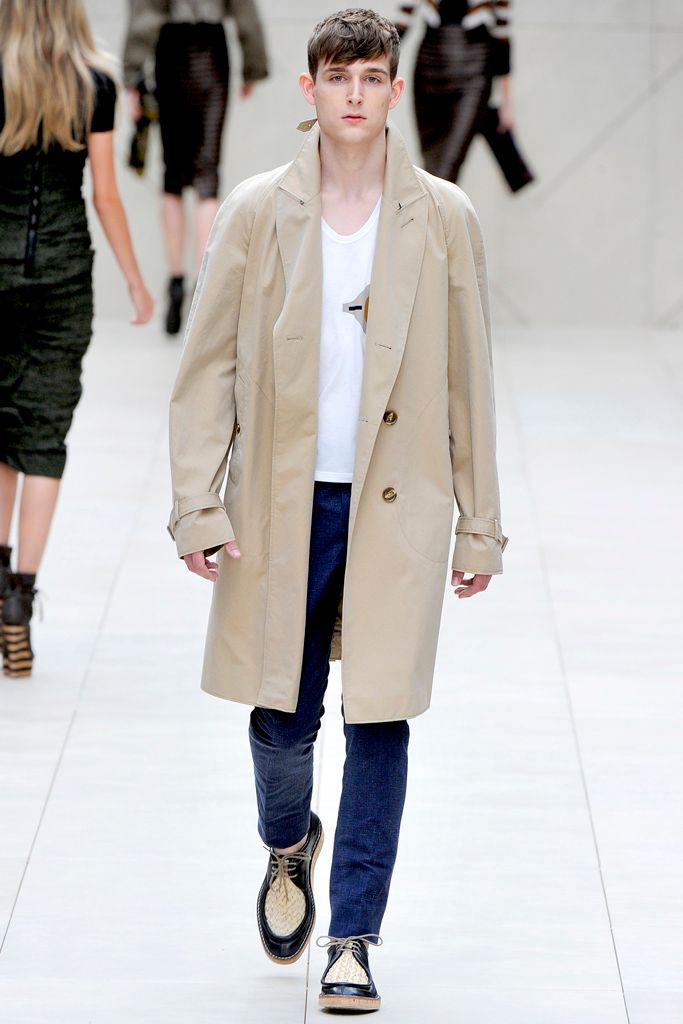 Burberry S/S 12 Look 146