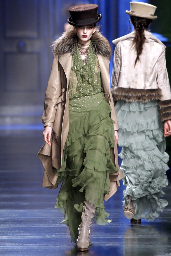 Christian Dior F/W 10 Look 281