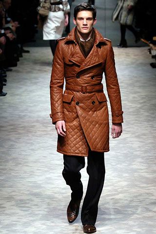 Burberry F/W 06 Look 29