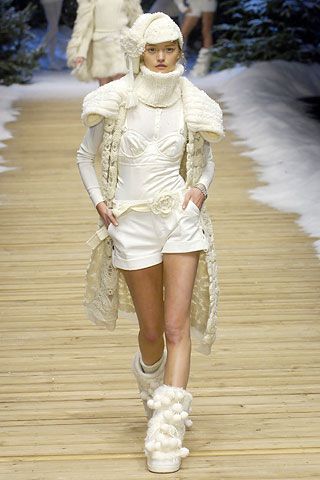 D&G F/W 06 Look 2