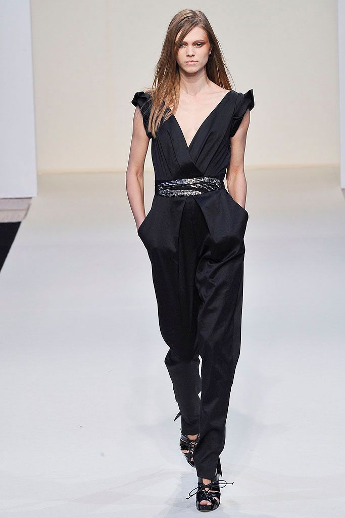 Collette Dinnigan S/S 09 Look 250